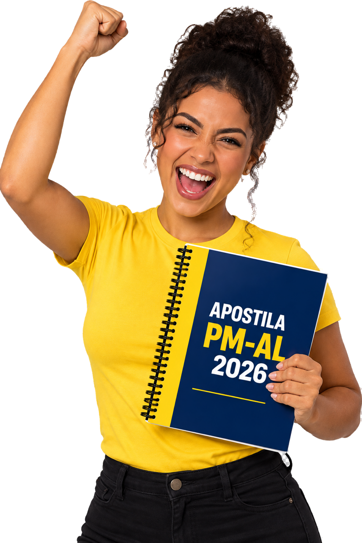Candidata comemorando com a apostila